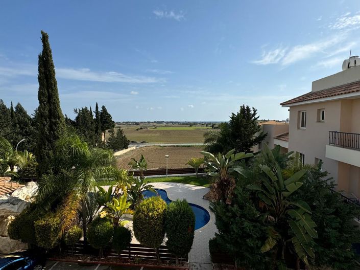 Image No.5-Apartment for sale