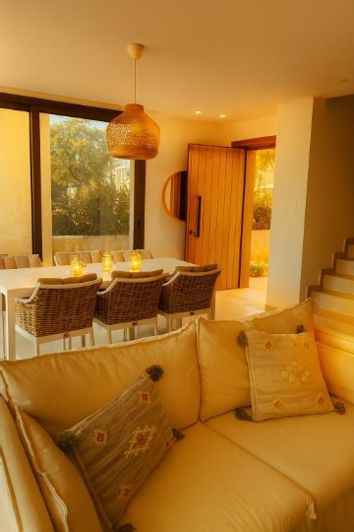 Image No.8-5 Bed Villa for sale