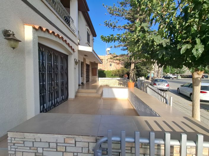 Image No.2-3 Bed Villa for sale