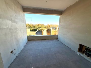1-apts-in-derynia-10146-3