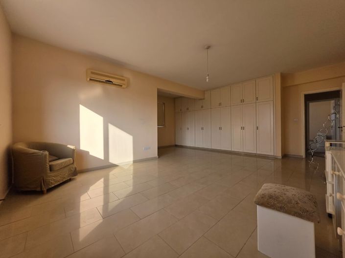 Image No.24-4 Bed Villa for sale