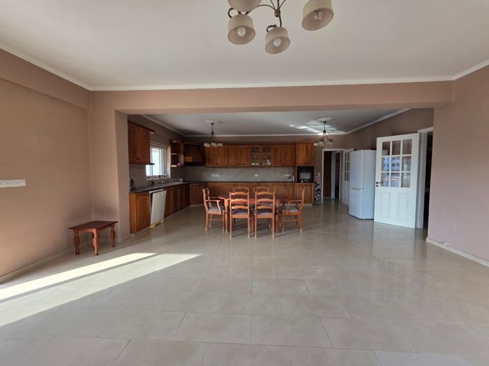 Image No.38-4 Bed Villa for sale