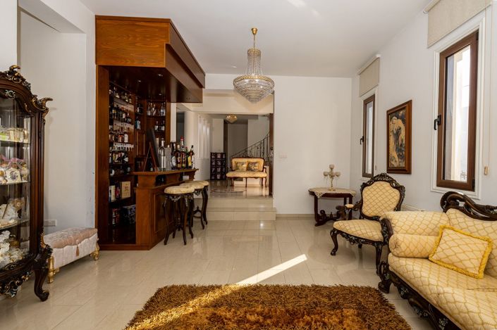 Image No.14-4 Bed Villa for sale