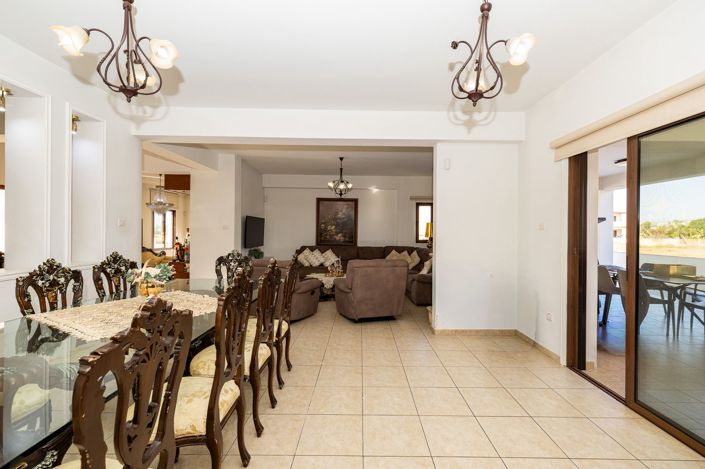 Image No.20-4 Bed Villa for sale