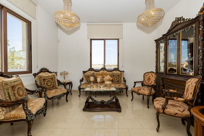 Image No.28-4 Bed Villa for sale