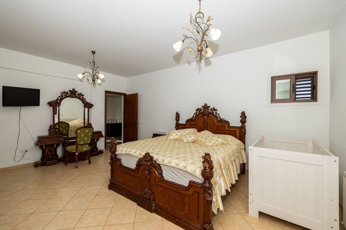 Image No.29-4 Bed Villa for sale