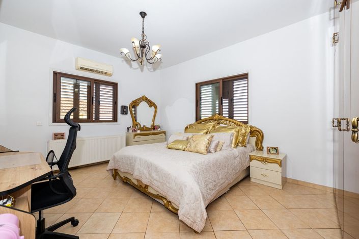 Image No.32-4 Bed Villa for sale