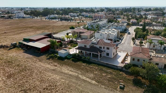 Image No.8-4 Bed Villa for sale