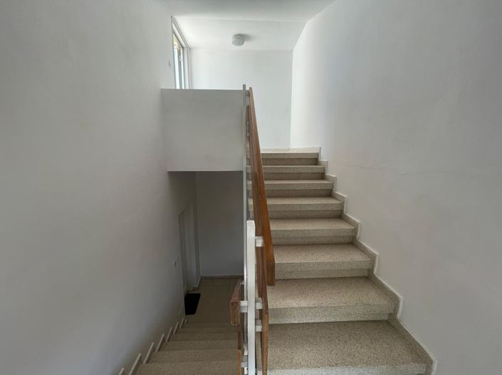 Image No.20-3 Bed Apartment for sale