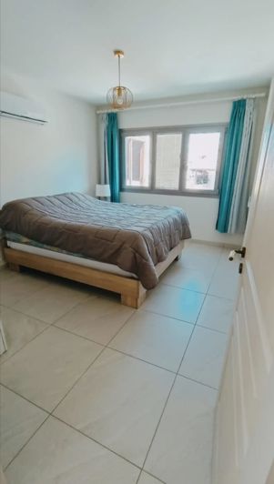 Image No.2-6 Bed Villa for sale