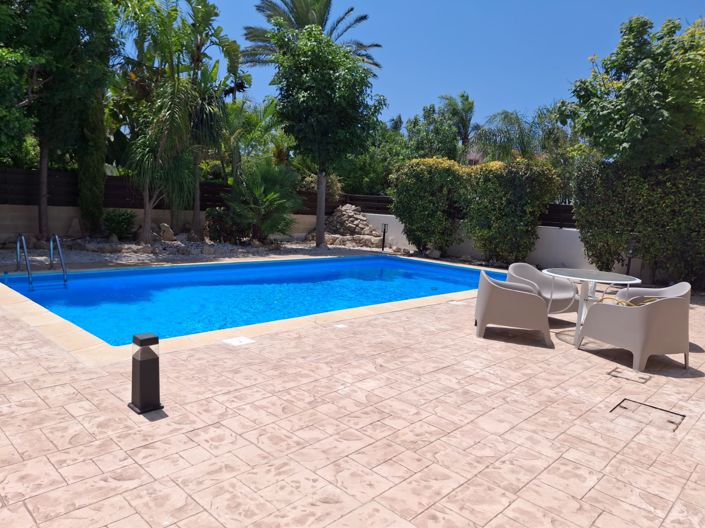 Image No.1-4 Bed Villa for sale