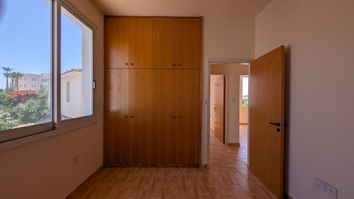 Image No.2-3 Bed Villa for sale