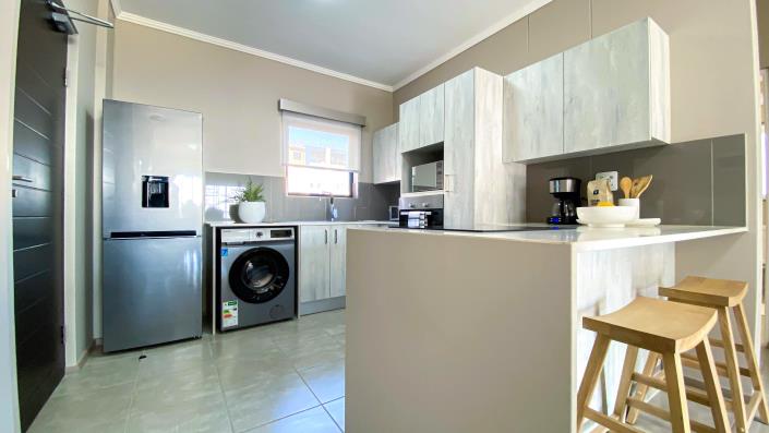 Image No.3-2 Bed Apartment for sale