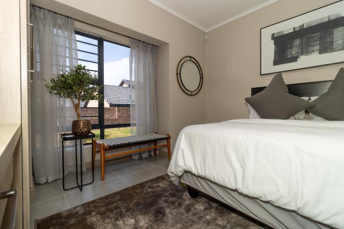 Image No.9-3 Bed House for sale