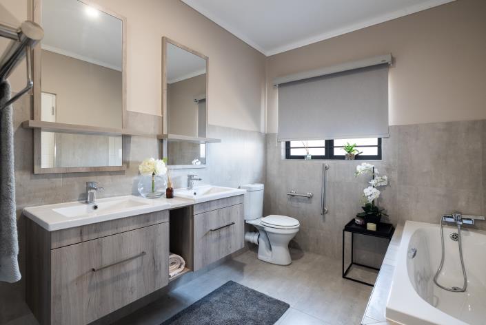 Image No.13-3 Bed House for sale