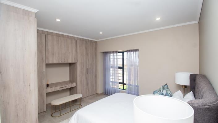 Image No.20-3 Bed House for sale