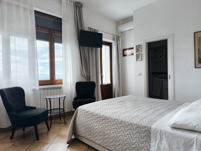 Image No.26-2 Bed Villa for sale