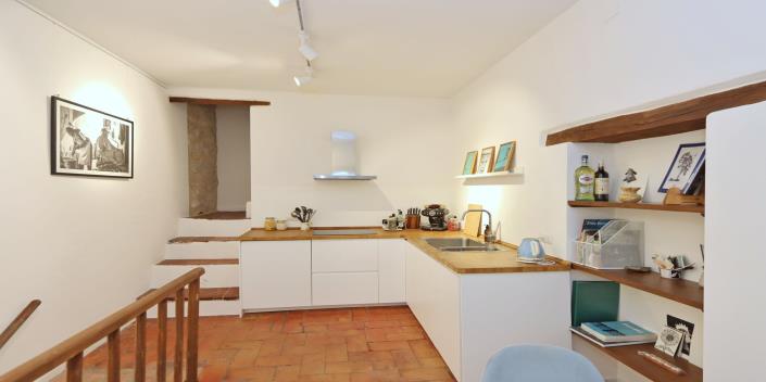 Image No.2-1 Bed Townhouse for sale