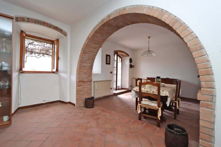 Image No.5-2 Bed House for sale