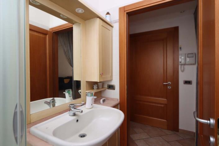 Image No.13-3 Bed Apartment for sale