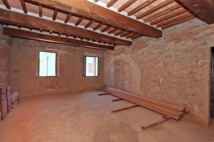 Image No.17-7 Bed House for sale