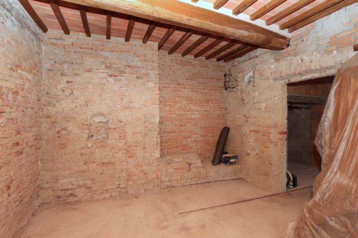 Image No.19-7 Bed House for sale