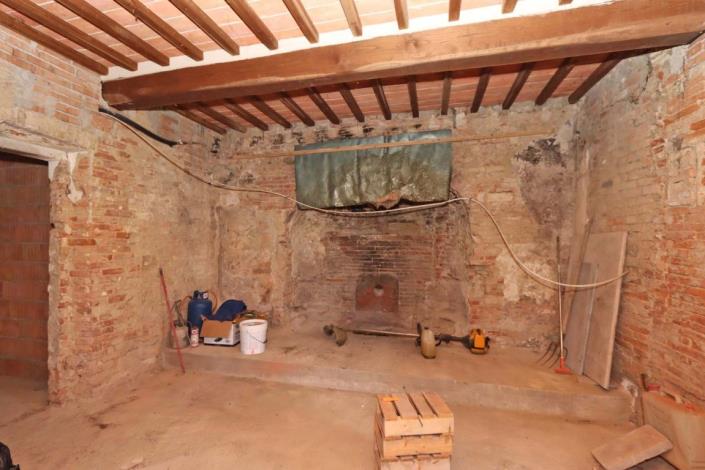 Image No.23-7 Bed House for sale