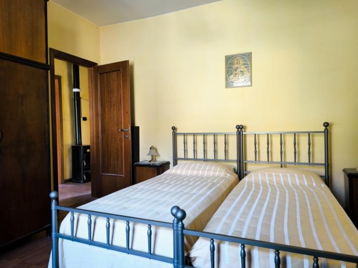 Image No.7-2 Bed House for sale