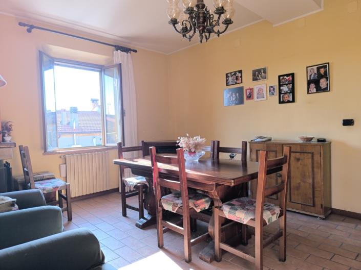 Image No.12-2 Bed House for sale