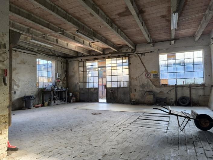 Image No.16-2 Bed House for sale