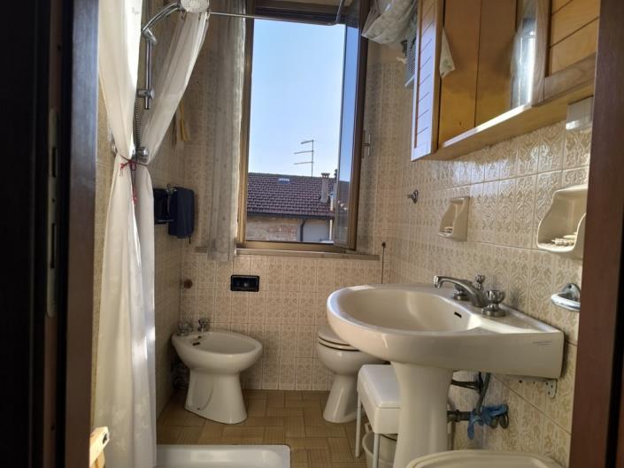 Image No.22-2 Bed House for sale