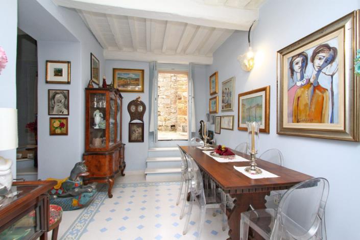 Image No.11-2 Bed Apartment for sale