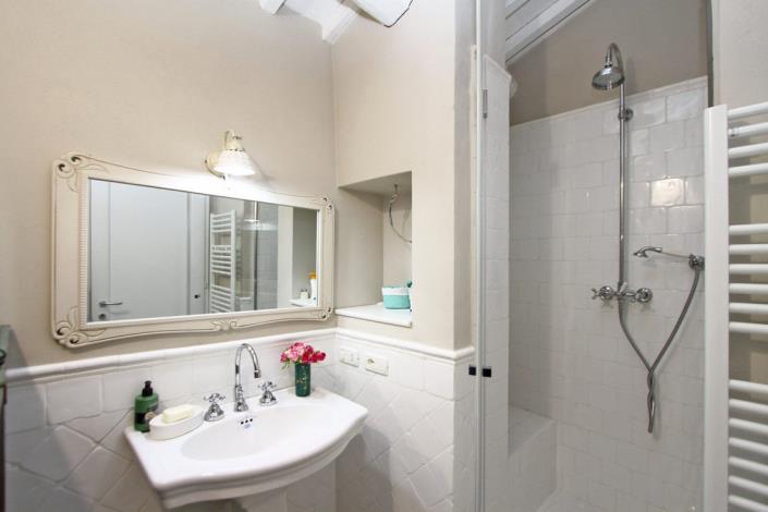 Image No.30-2 Bed Apartment for sale