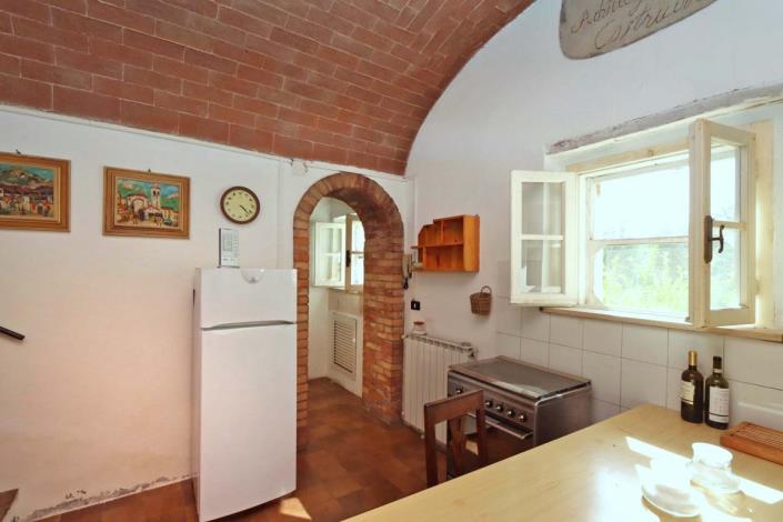 Image No.13-4 Bed Farmhouse for sale