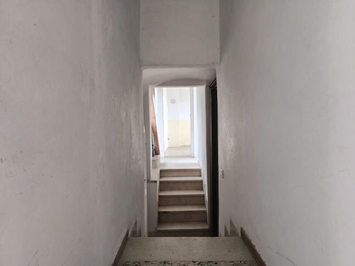 Image No.15-3 Bed House for sale