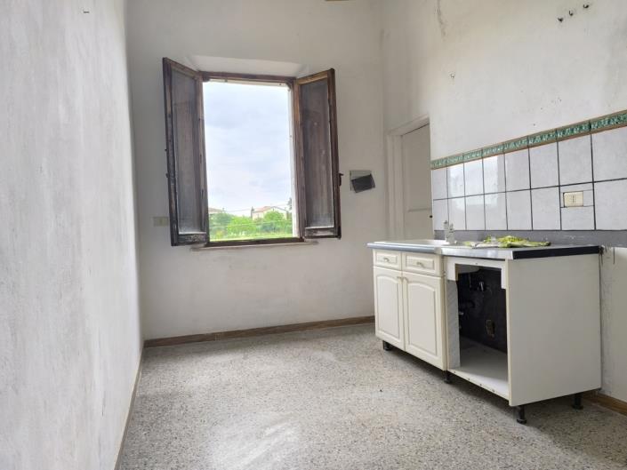 Image No.34-3 Bed House for sale