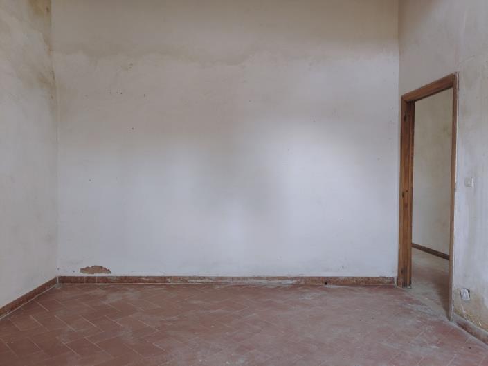 Image No.18-2 Bed Townhouse for sale