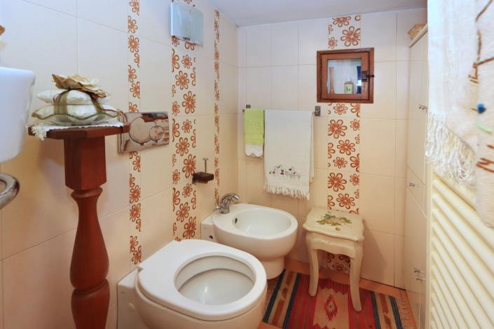 Image No.24-2 Bed Apartment for sale