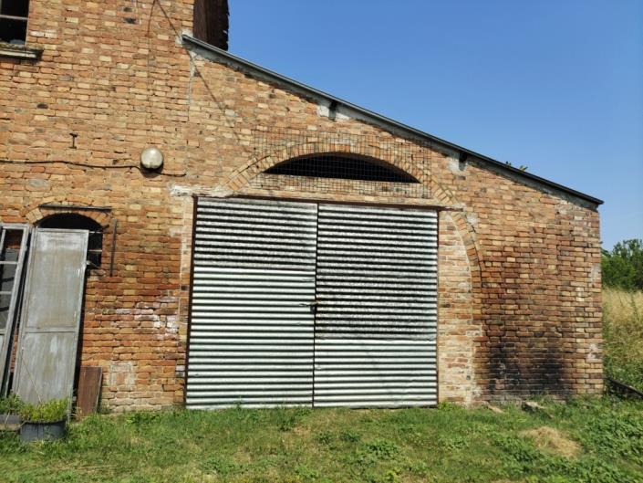 Image No.8-6 Bed Farmhouse for sale