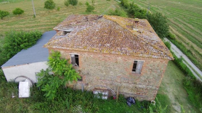 Image No.20-6 Bed Farmhouse for sale