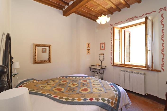 Image No.19-3 Bed Townhouse for sale