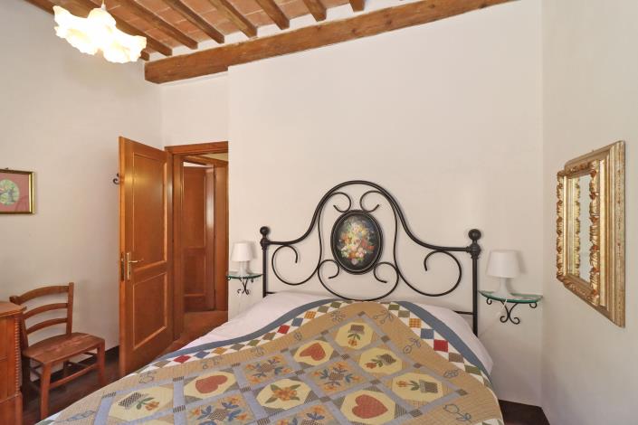 Image No.20-3 Bed Townhouse for sale