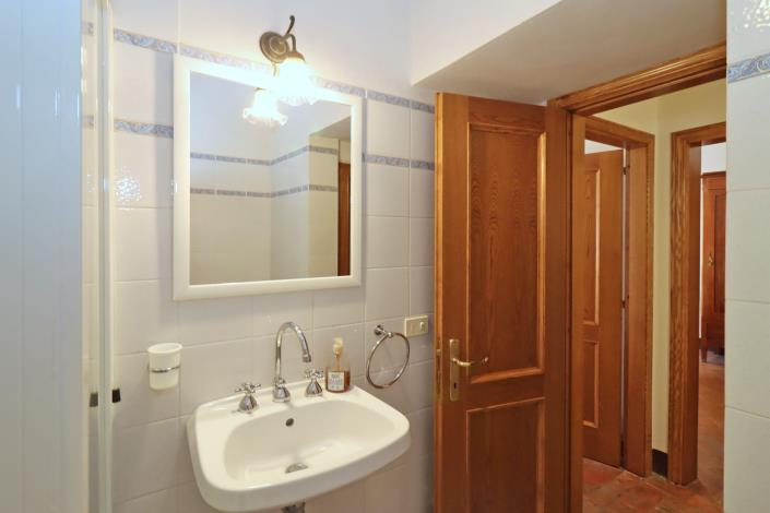 Image No.24-3 Bed Townhouse for sale