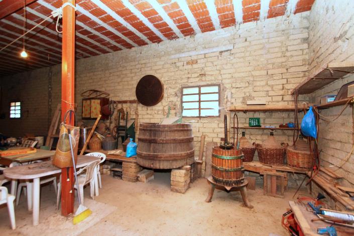 Image No.3-4 Bed Country House for sale