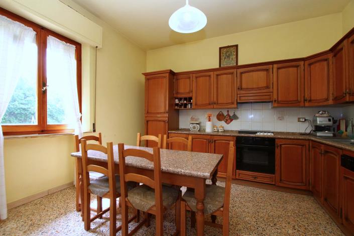 Image No.7-4 Bed Country House for sale