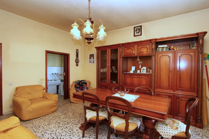 Image No.9-4 Bed Country House for sale