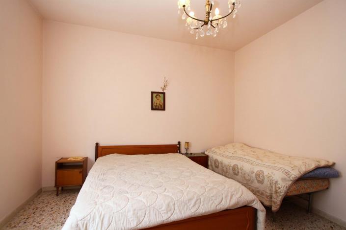 Image No.13-4 Bed Country House for sale