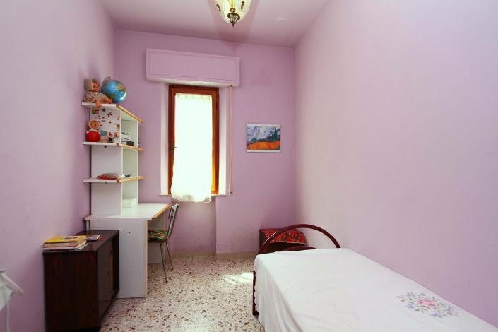 Image No.14-4 Bed Country House for sale