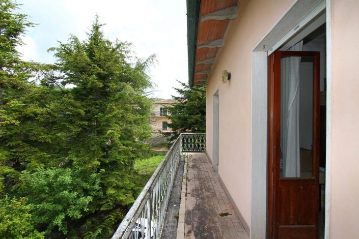 Image No.24-4 Bed Country House for sale