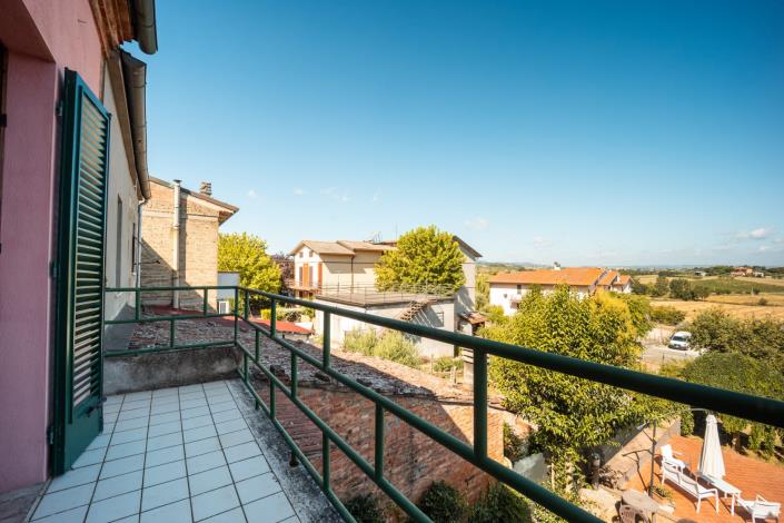 Image No.11-3 Bed Townhouse for sale